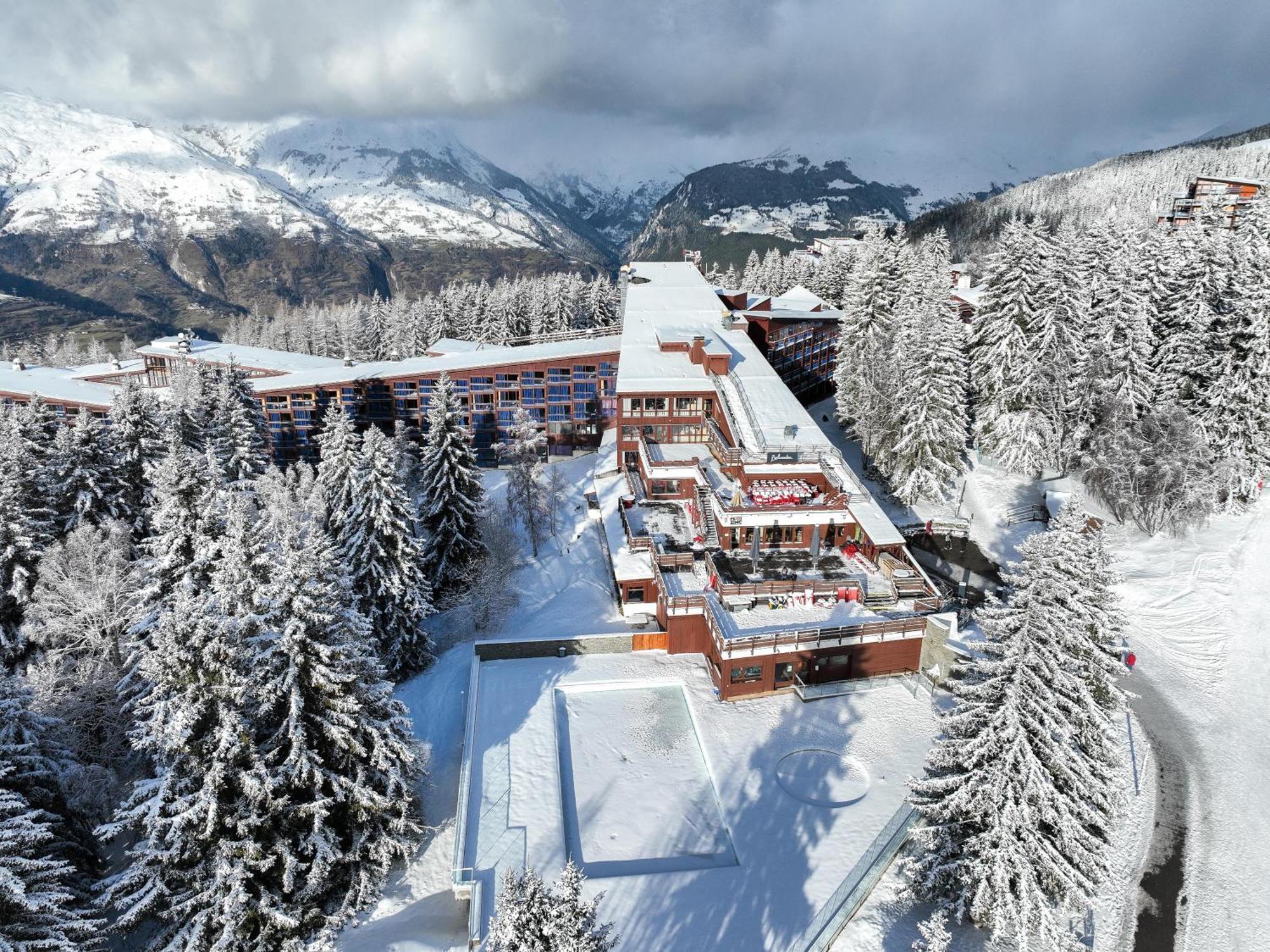 Belambra Clubs Arc 1800 - Hotel Du Golf Les Arcs  エクステリア 写真